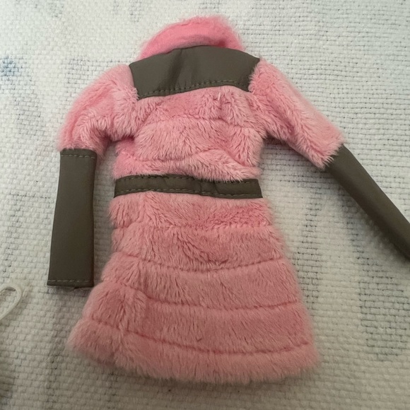 Barbie 3 piece Outfit Pink/Brown Jacket, Shoes and Pocketbook - Picture 2 of 7